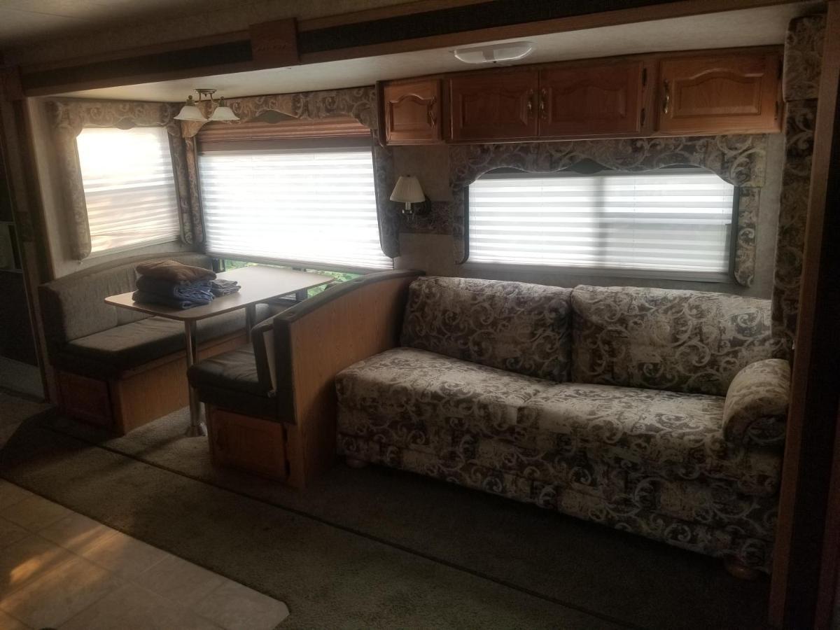 רבלסטוק Noah'S Ark Campground מראה חיצוני תמונה